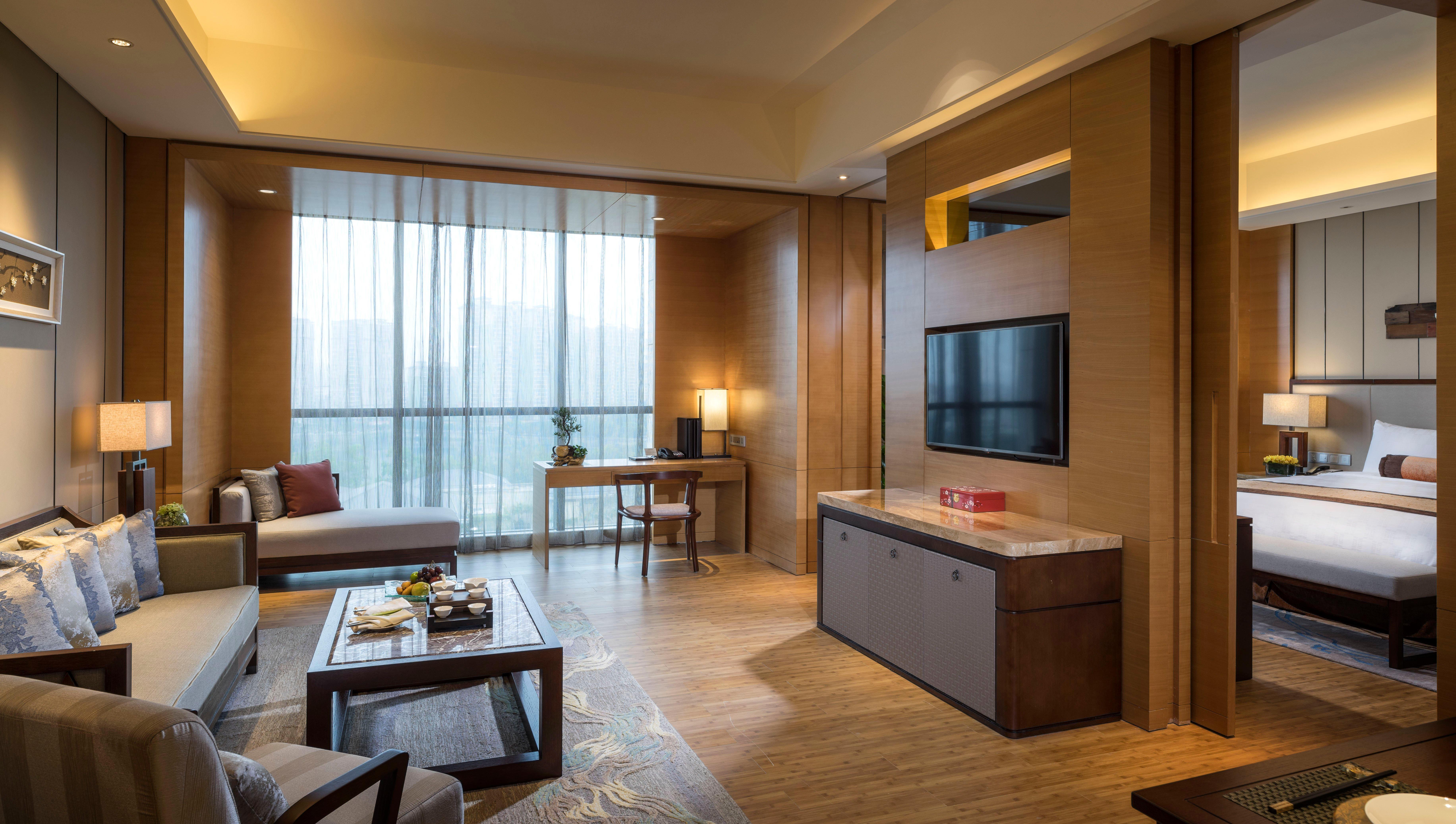Hualuxe Yangjiang City Center Exterior photo