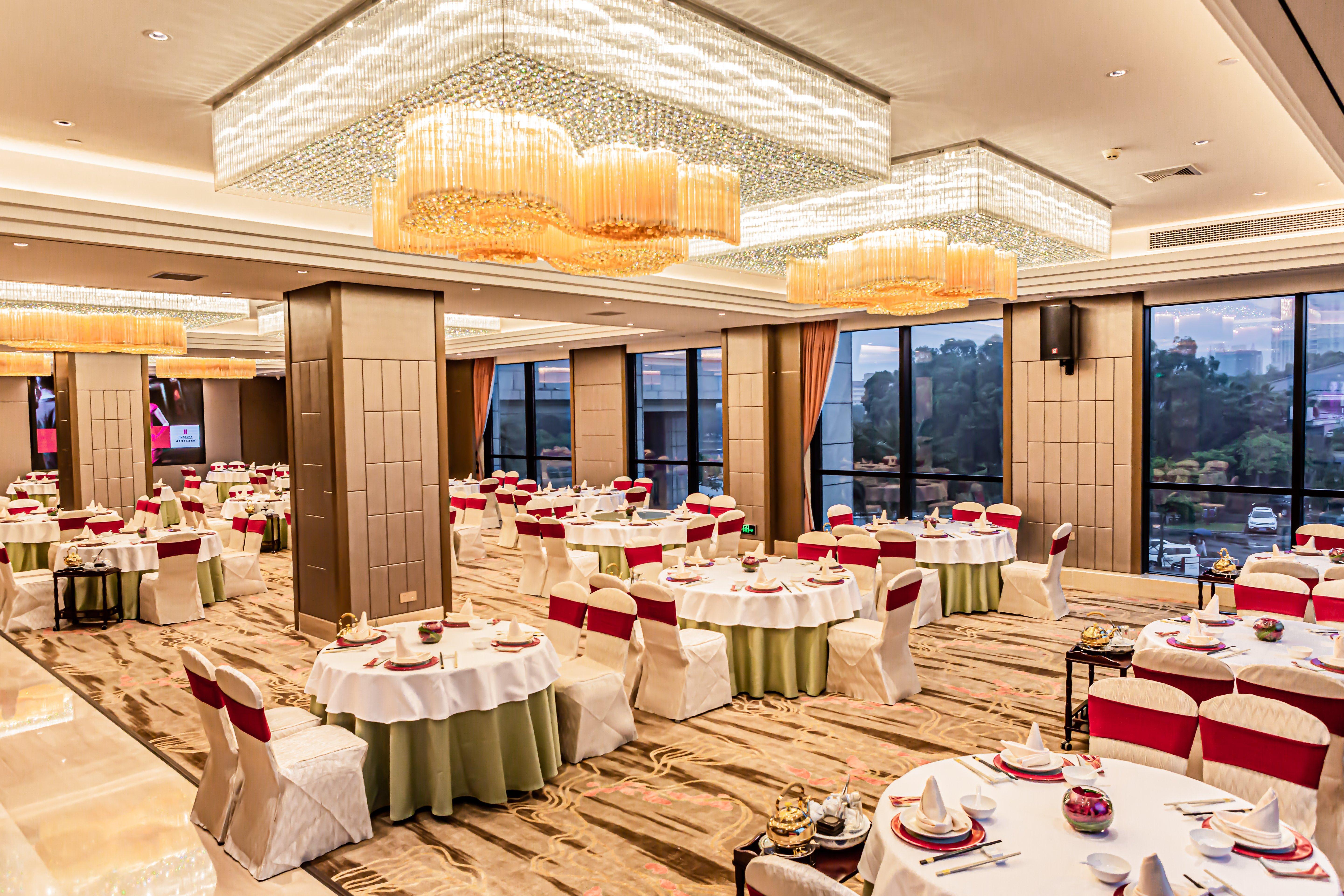 Hualuxe Yangjiang City Center Exterior photo