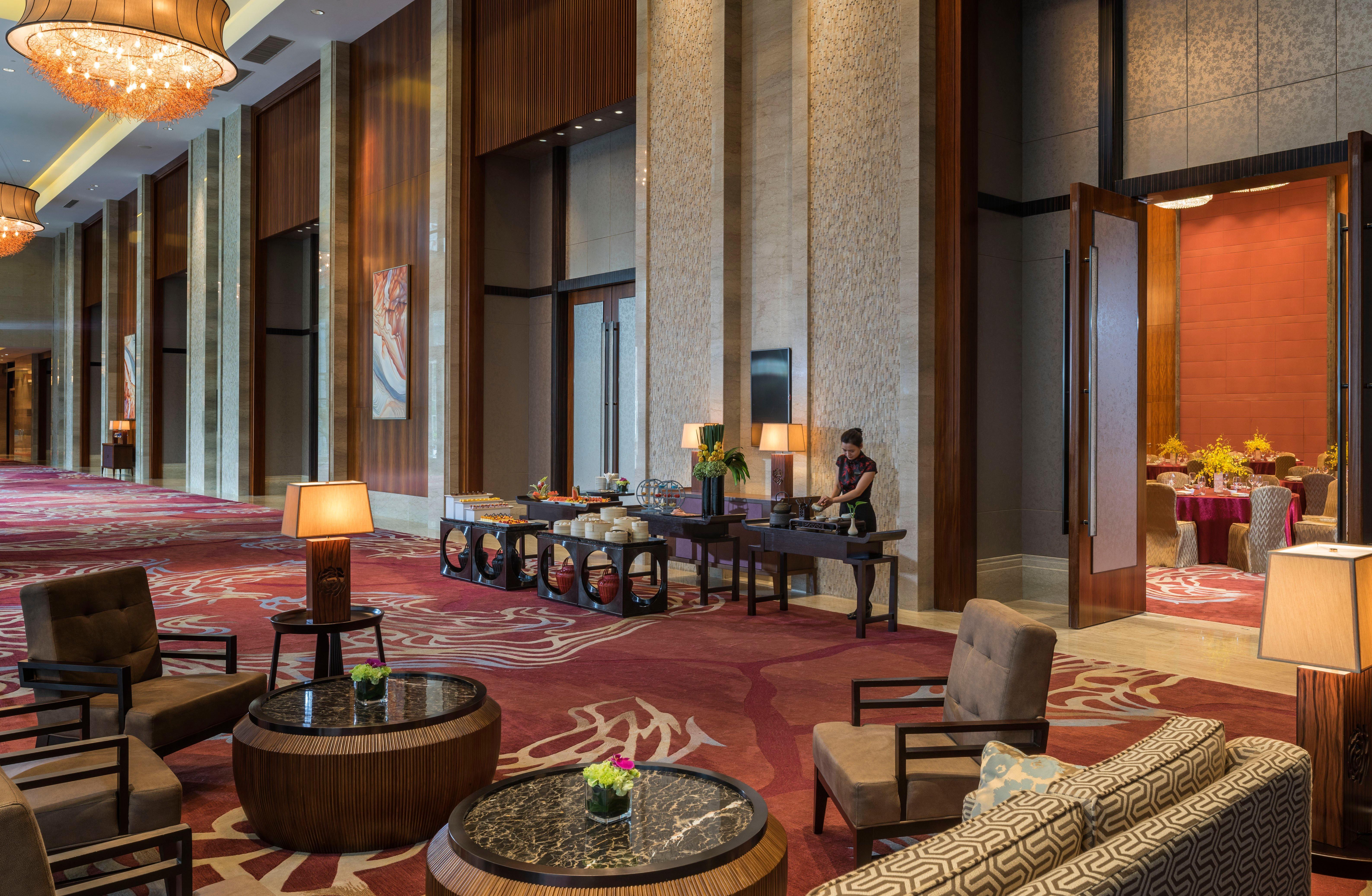 Hualuxe Yangjiang City Center Exterior photo