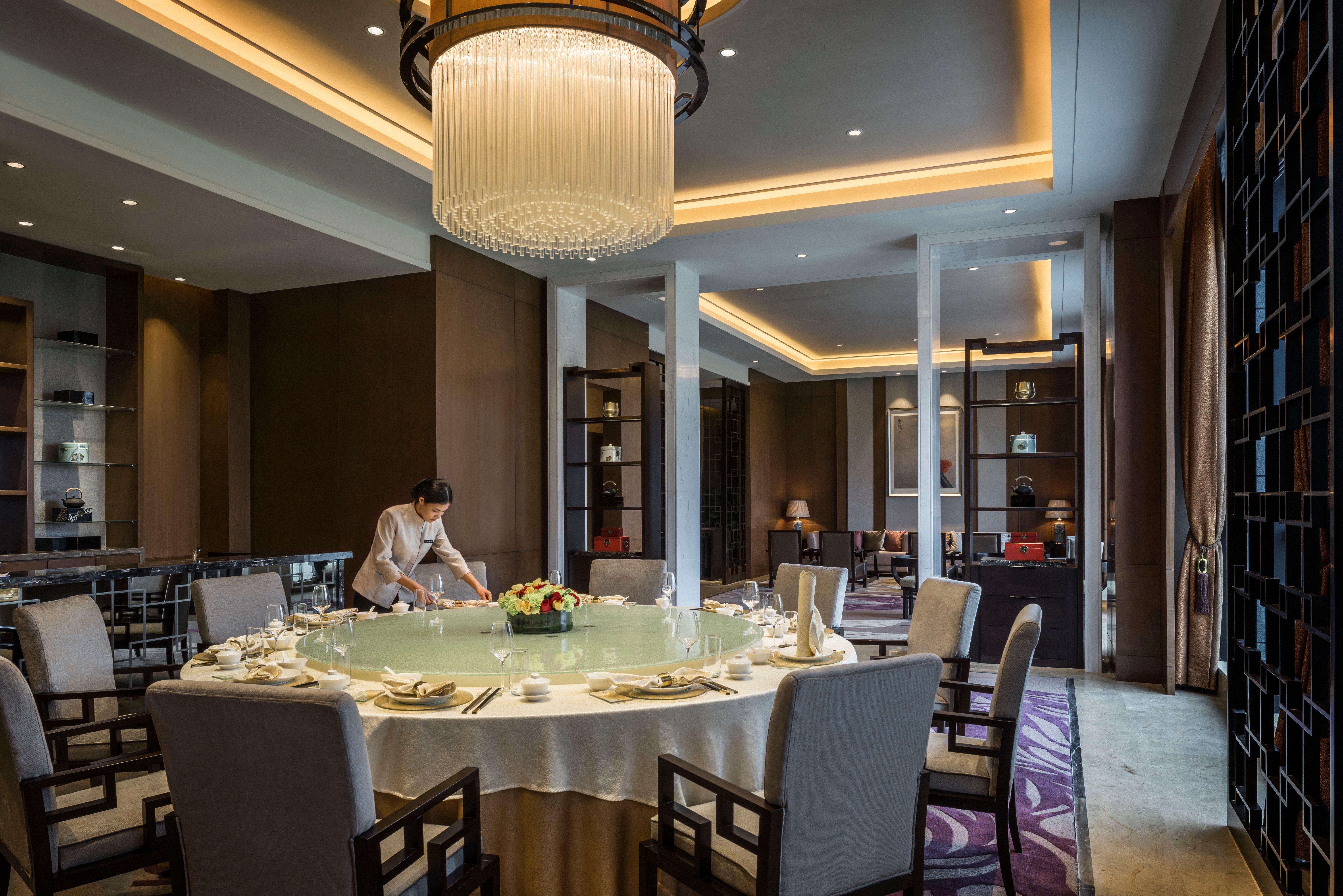Hualuxe Yangjiang City Center Exterior photo