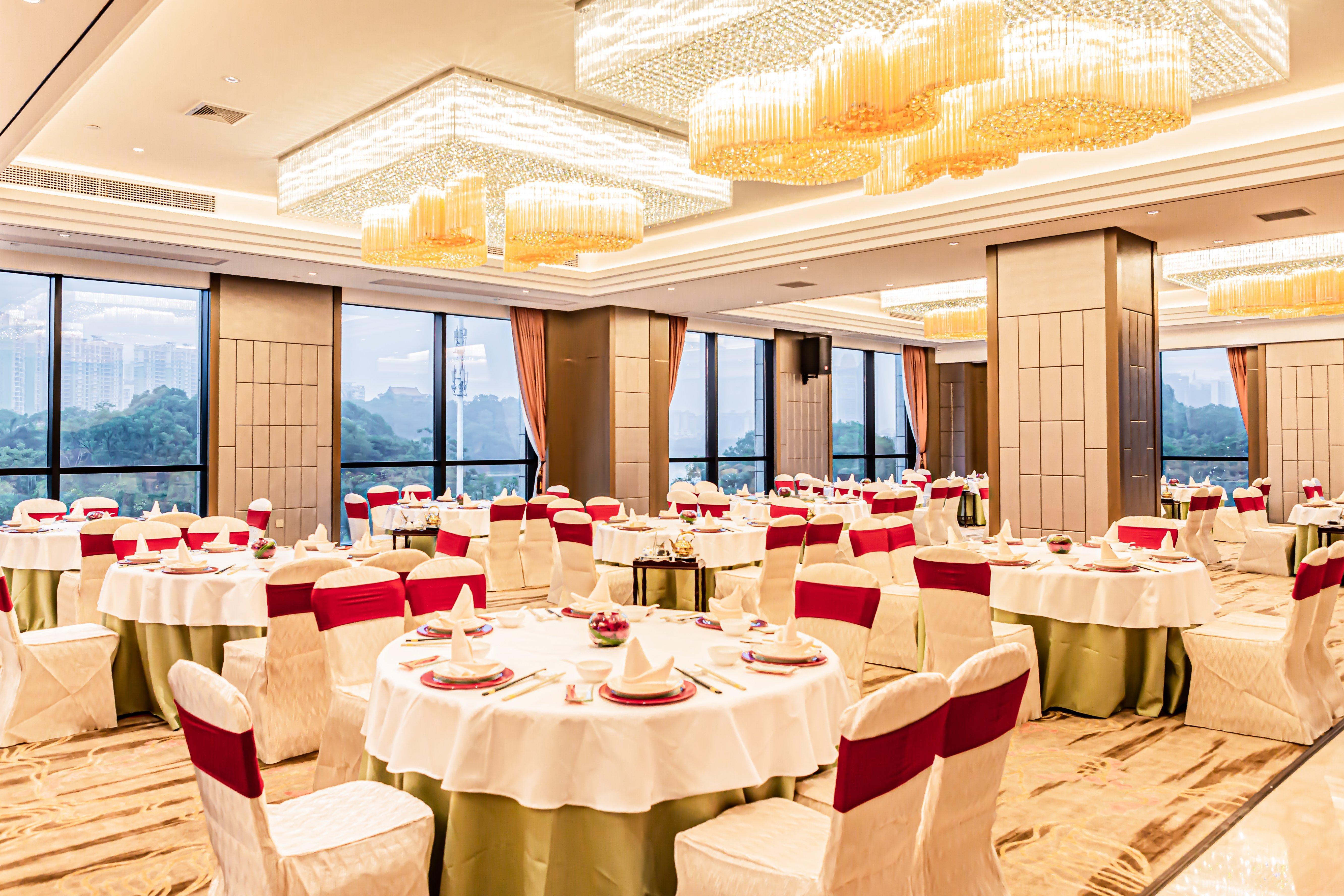 Hualuxe Yangjiang City Center Exterior photo
