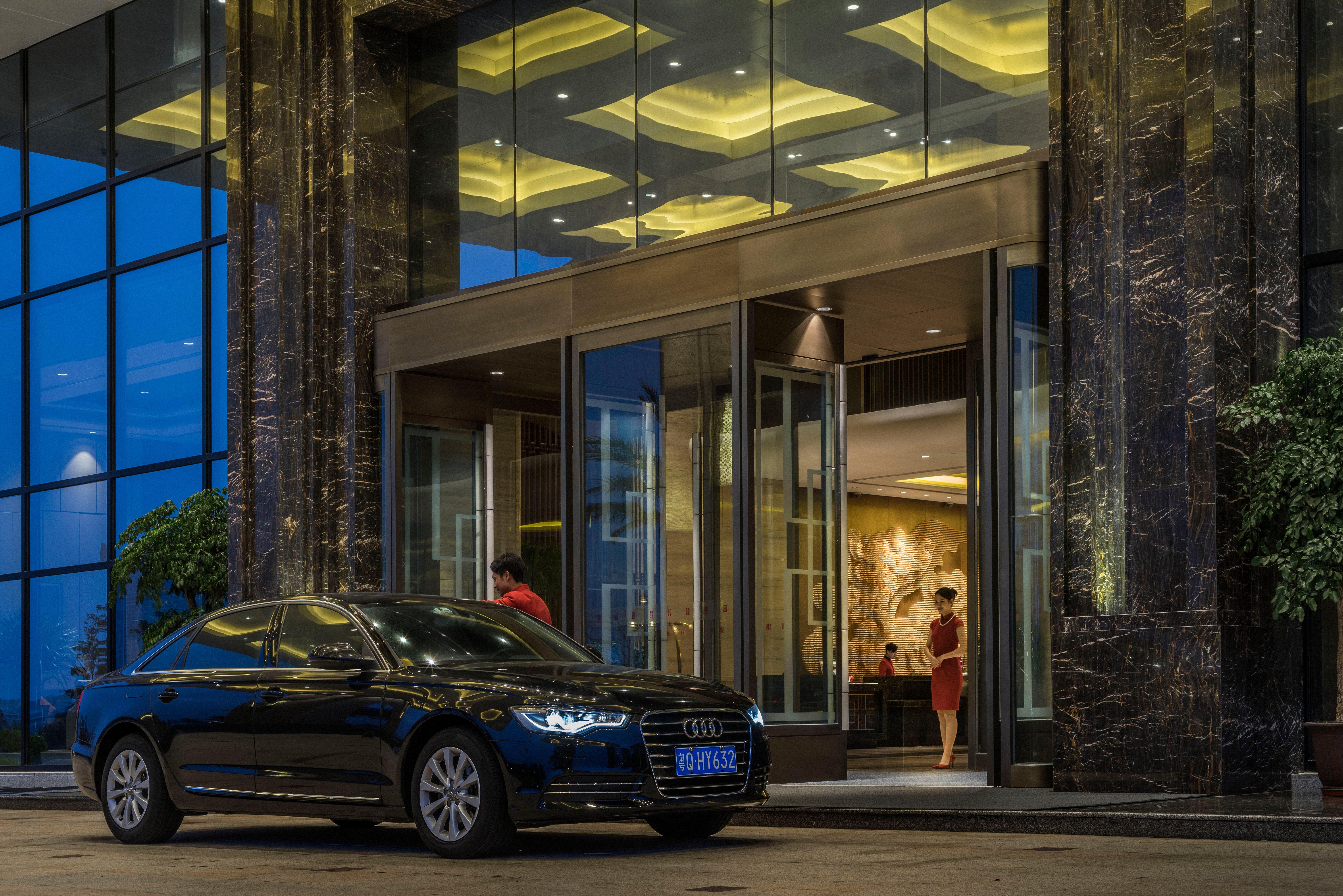 Hualuxe Yangjiang City Center Exterior photo